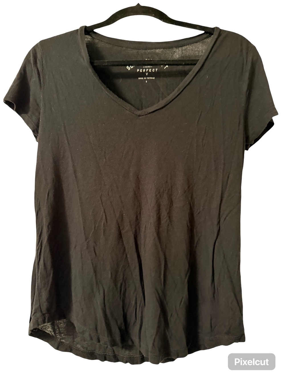 Aero V-Neck Short Sleeve Tee in Black